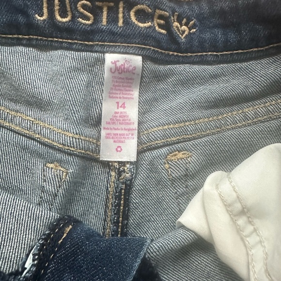 Girl shorts. - Picture 2 of 3